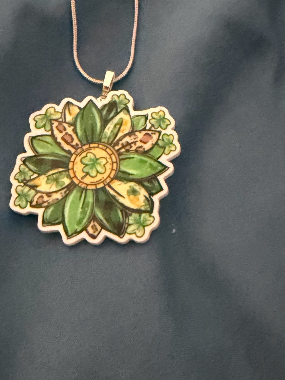 Green Floral Ceramic Pendant Necklace